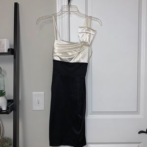 Formal Black and White Dress Size 1 Juniors